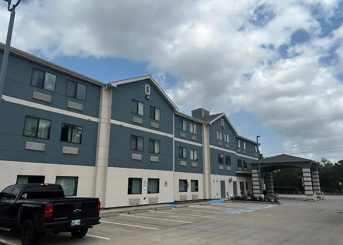 Super 8 By Wyndham Pasadena