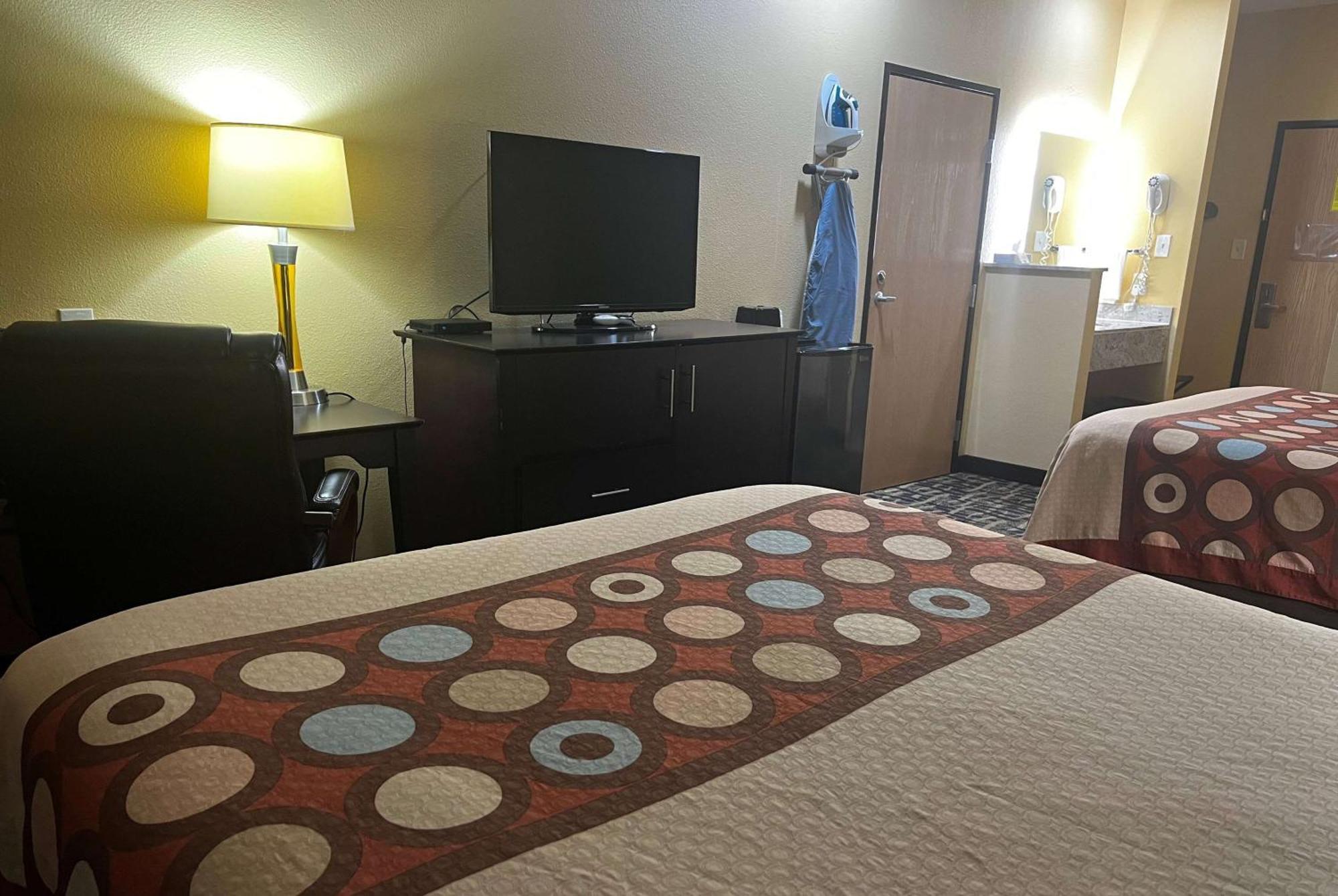 Hotel Super 8 By Wyndham Pasadena